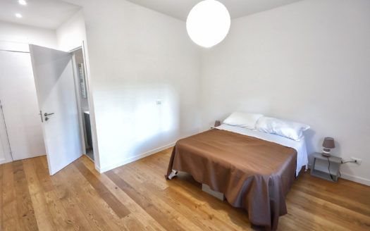 RIFINITO 5 VANI IN CONTESTO SIGNORILE DI VIA AUSONIA