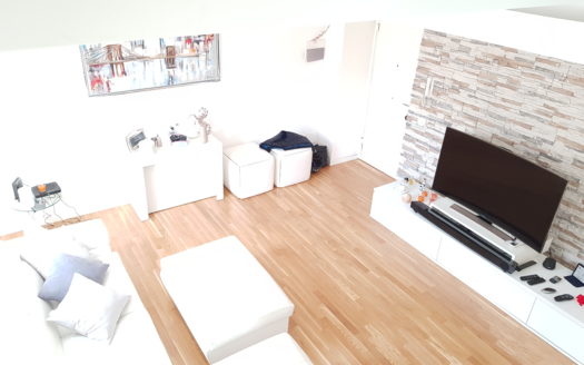 LUMINOSO DUPLEX IN OTTIMO STATO IN CORSO CALATAFIMI BASSA