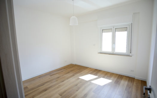 LUMINOSO 4 VANI IN OTTIMO STATO ZONA MICHELANGELO