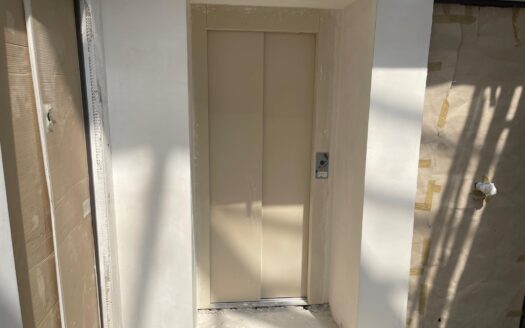 Appartamento su due piani in vendita in corso Calatafimi, 399