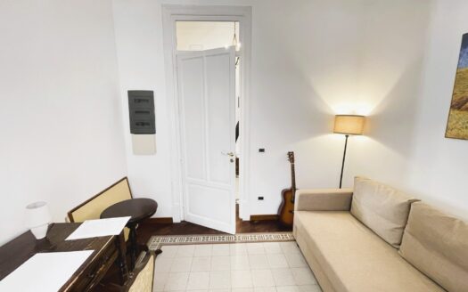 Luminoso 6 vani con terrazzo pressi Politeama