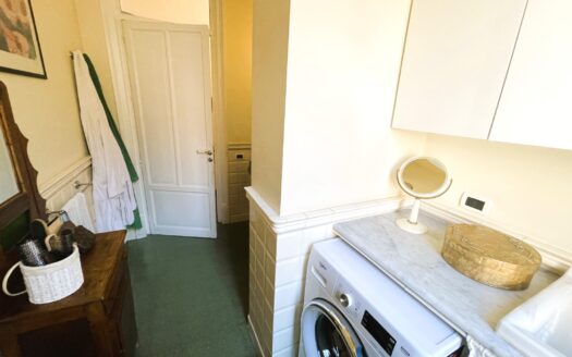 Luminoso 6 vani con terrazzo pressi Politeama