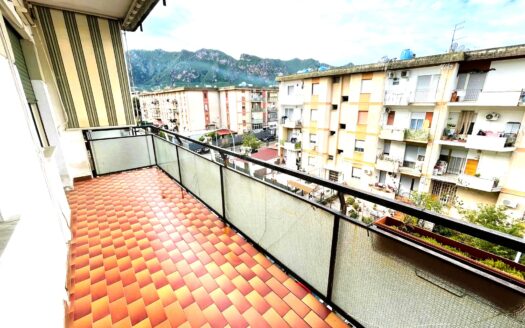 Luminoso appartamento in via Filippo Intili 4