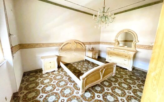 Luminoso appartamento in via Filippo Intili 4