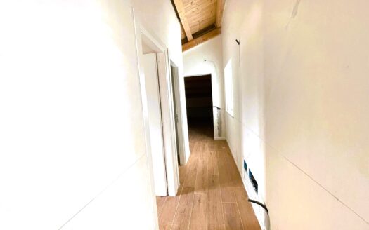 Luminoso appartamento mansardato in Corso Calatafimi 399