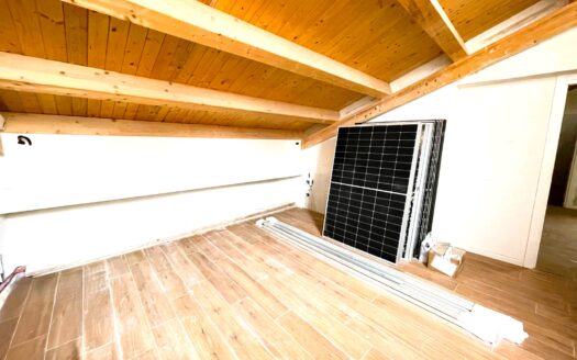 Luminoso appartamento mansardato in Corso Calatafimi 399