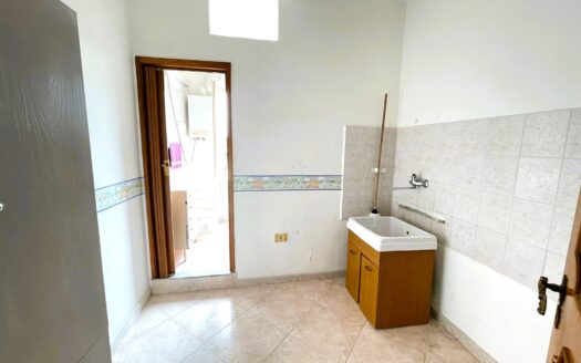 Luminoso appartamento in via Filippo Intili 4