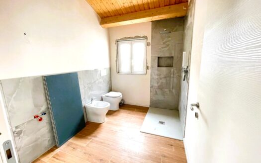 Luminoso appartamento mansardato in Corso Calatafimi 399