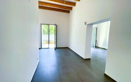 Signorile e ampio 3 vani con terrazzo zona Dante