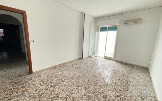 Luminoso appartamento in via Sampolo n. 218