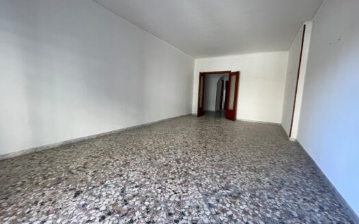 Luminoso appartamento in via Sampolo n. 218