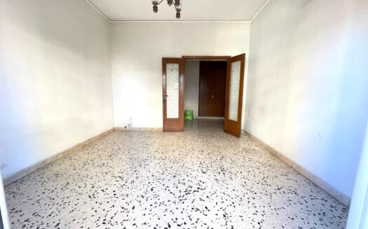 Luminoso appartamento in via Quarto dei Mille n.36