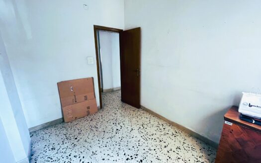 Luminoso appartamento in via Quarto dei Mille n.36